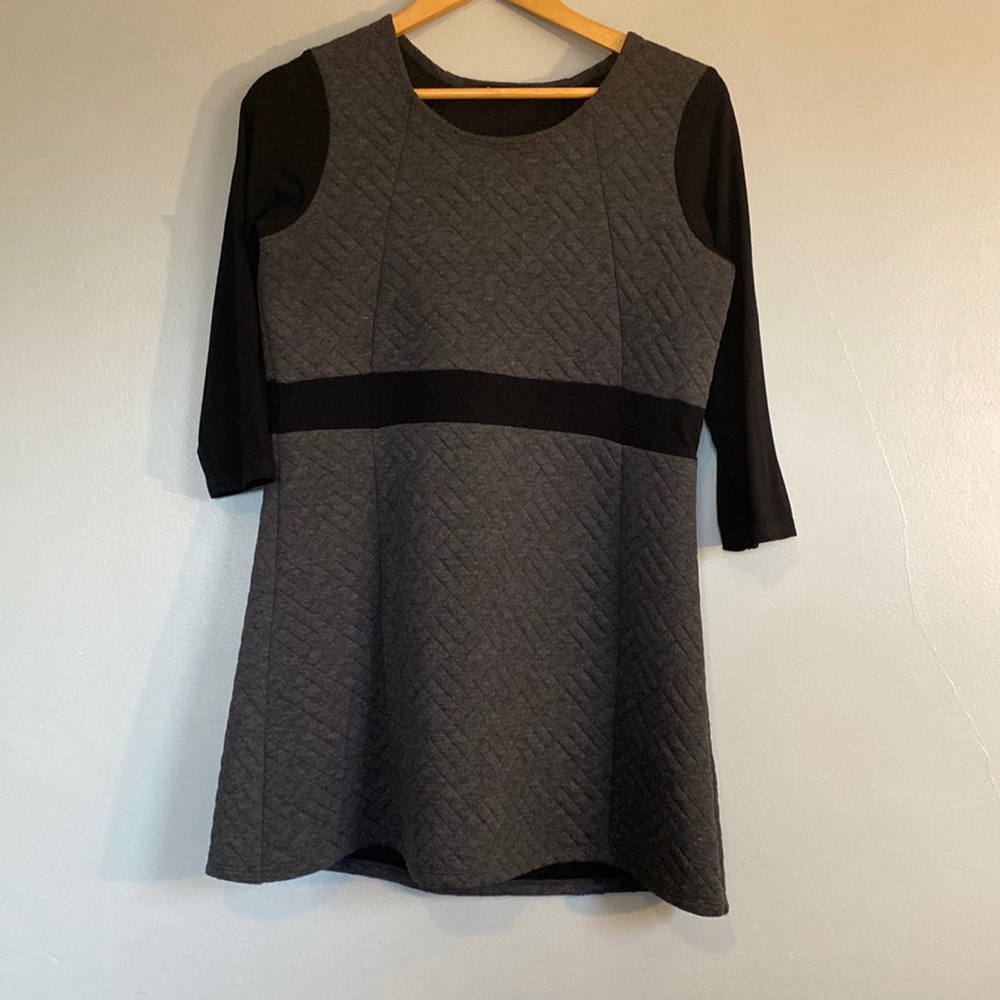 EUC adorable & simple Cherry Bobin tunic/dress size large